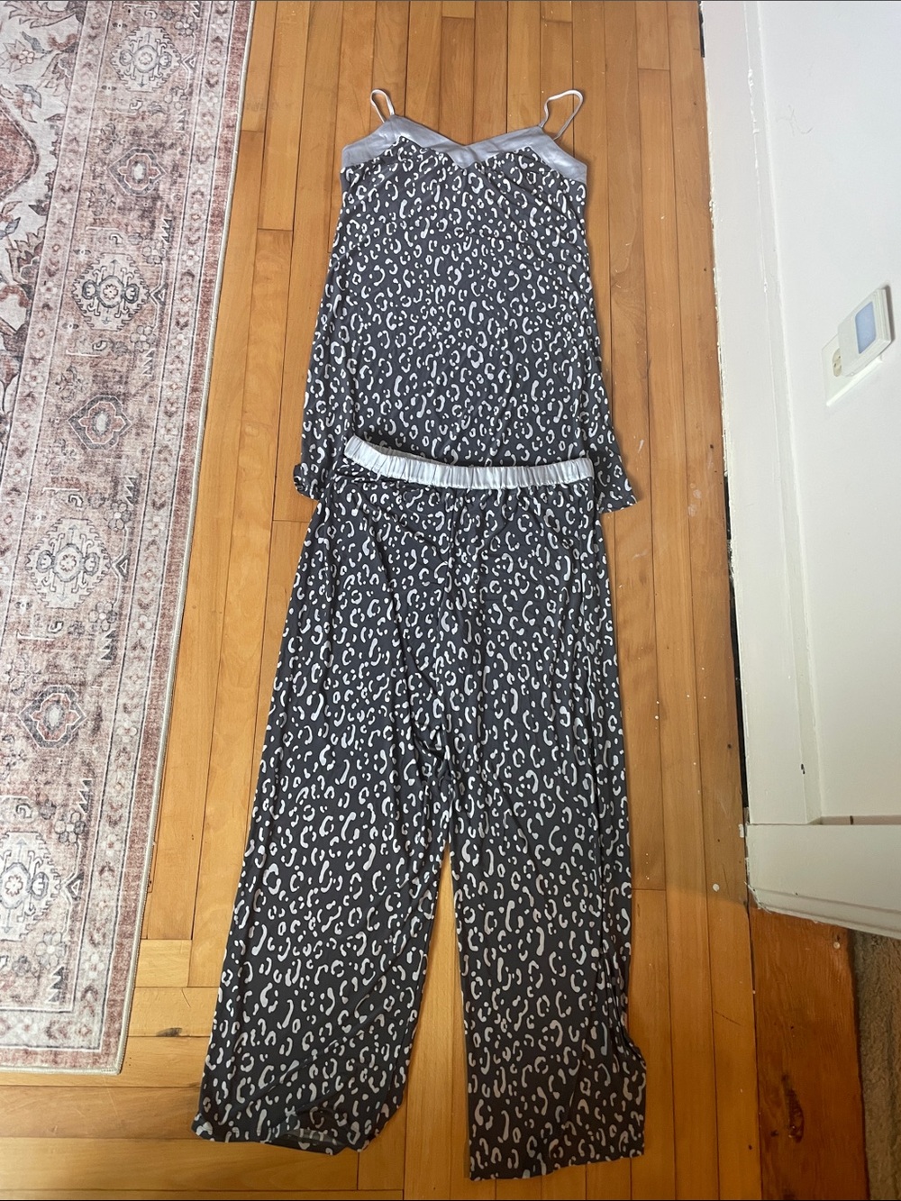 Alfani Black & Gray Printed pajama
Set